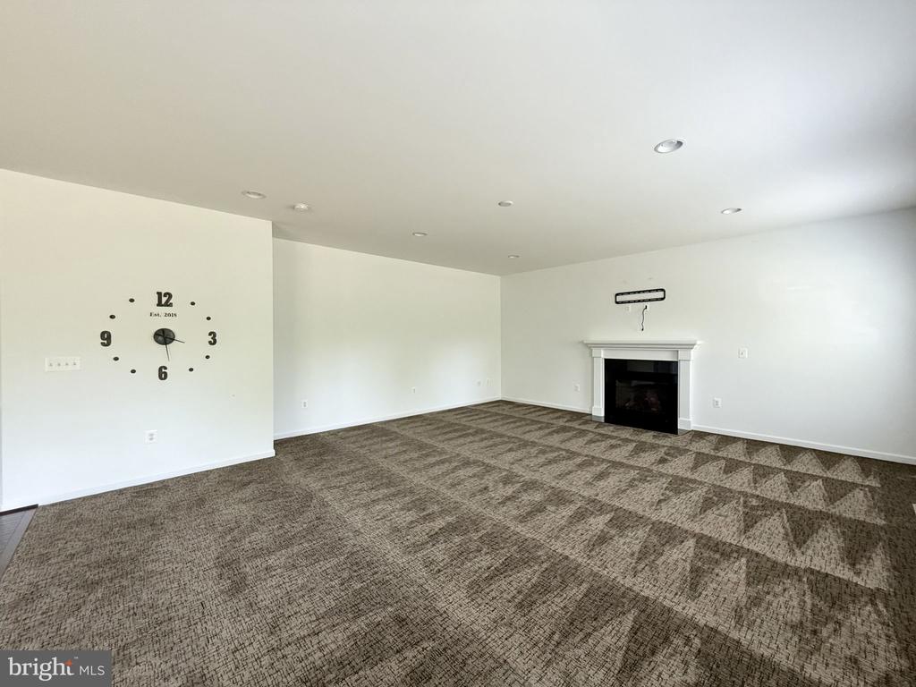 133 BROOKE POINT COURT