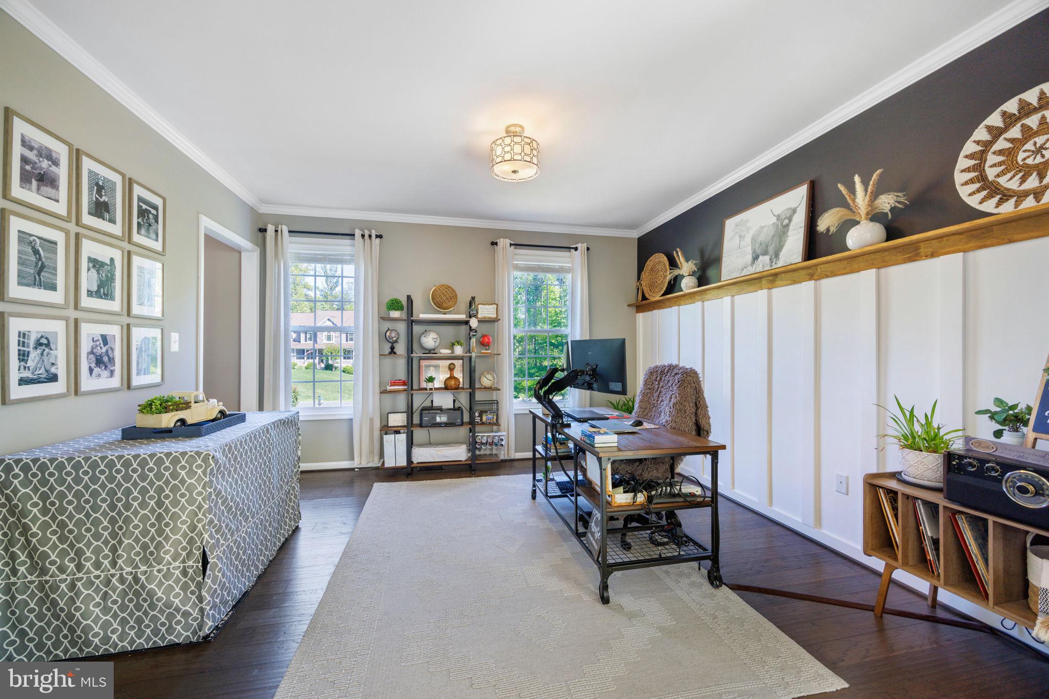233 LONESOME LANE