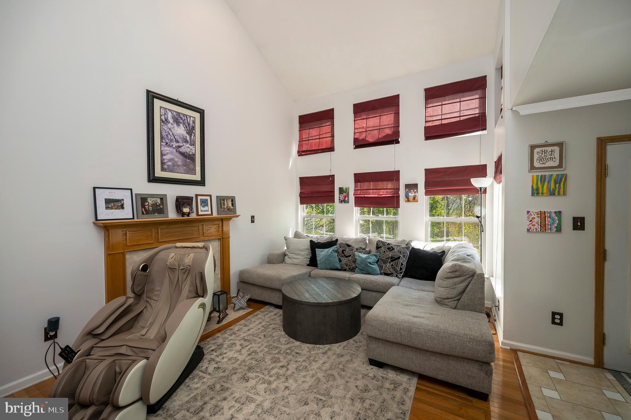 30 AURELIE DRIVE