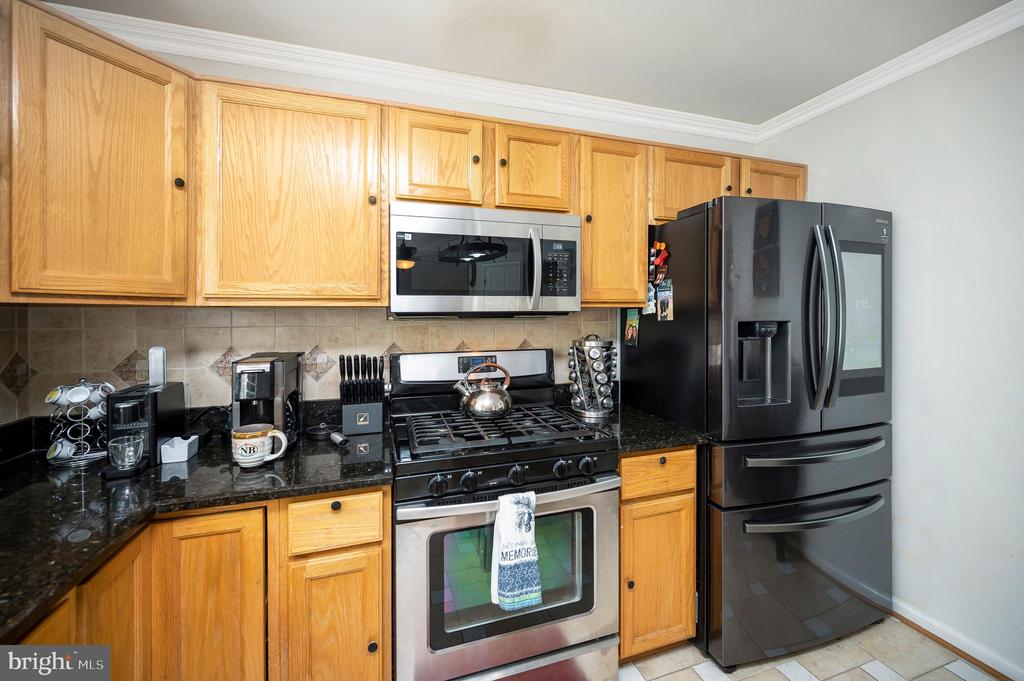 30 AURELIE DRIVE