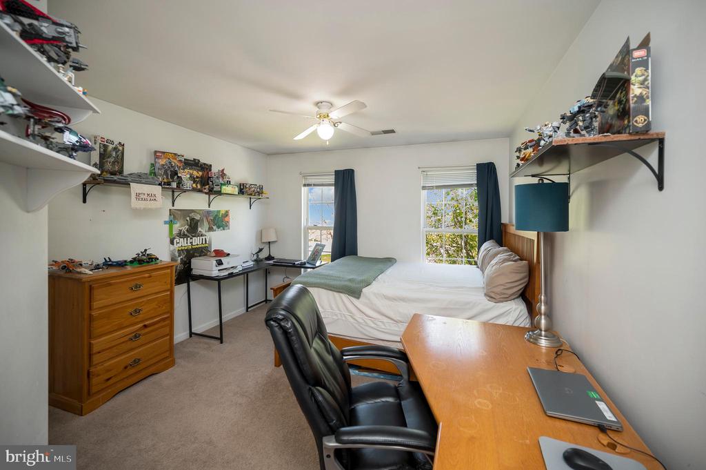 30 AURELIE DRIVE