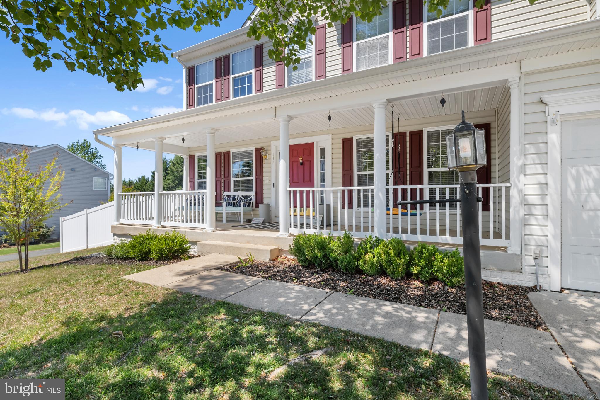 137 LIMESTONE WAY