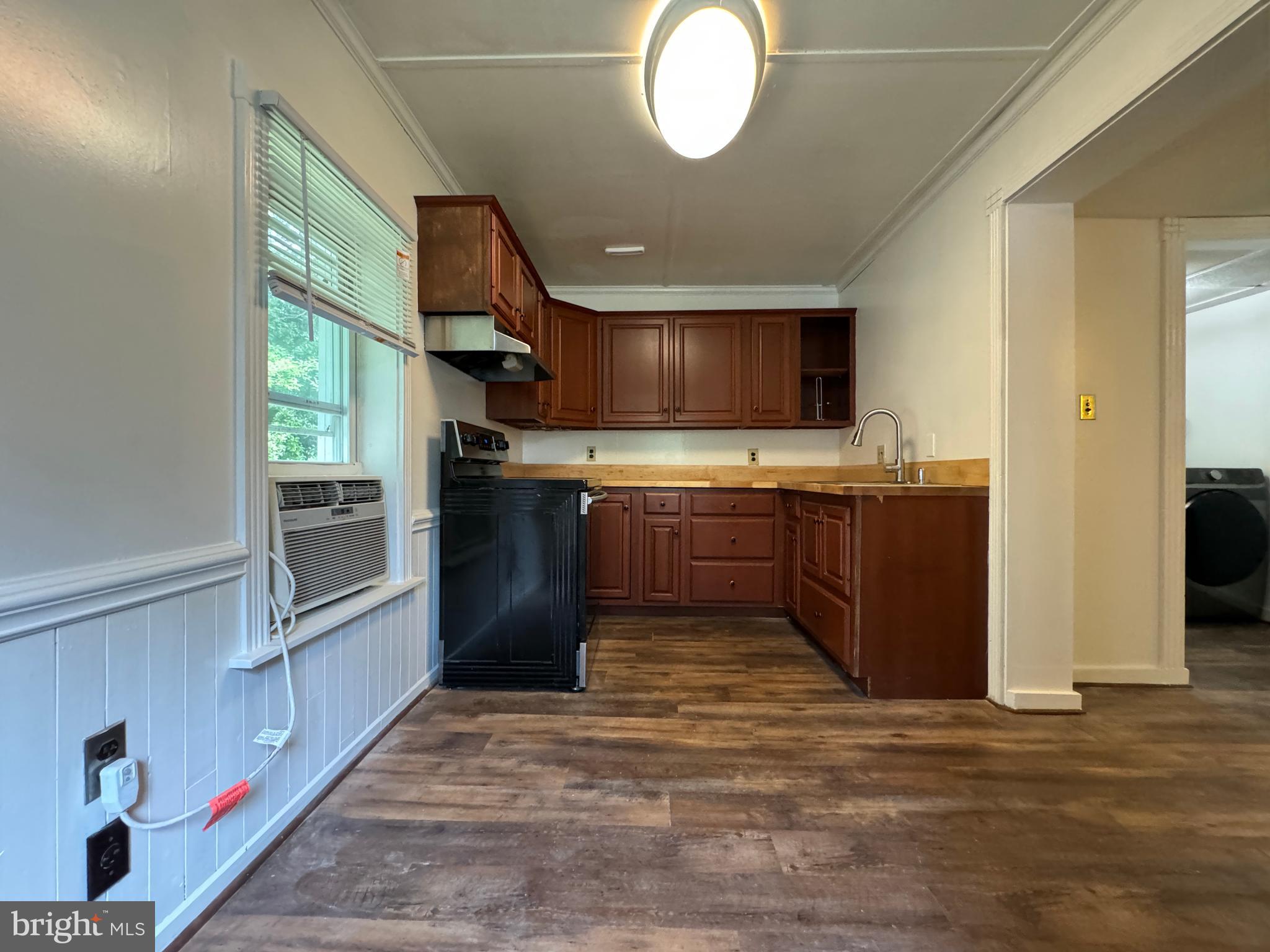 1005 MANNING DRIVE