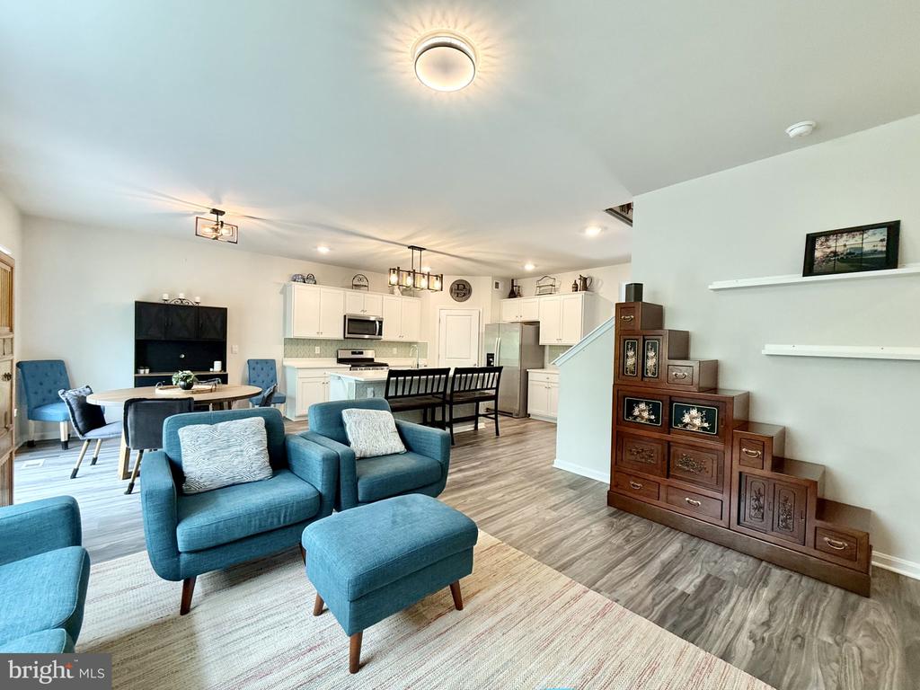 311 ROCK RAYMOND DRIVE