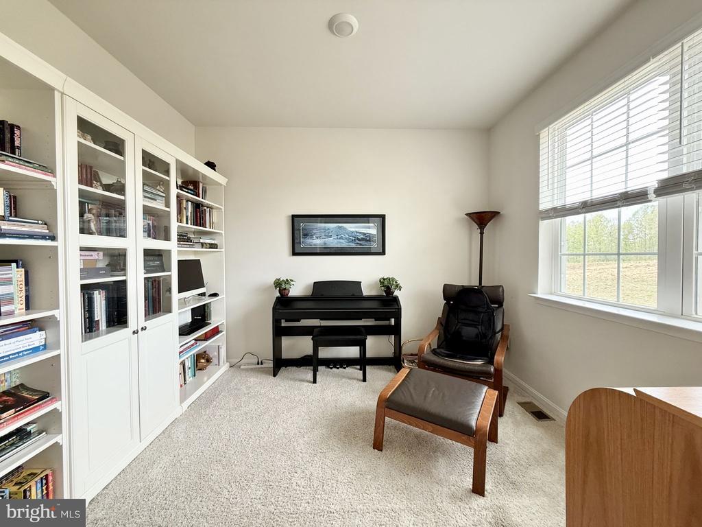 311 ROCK RAYMOND DRIVE
