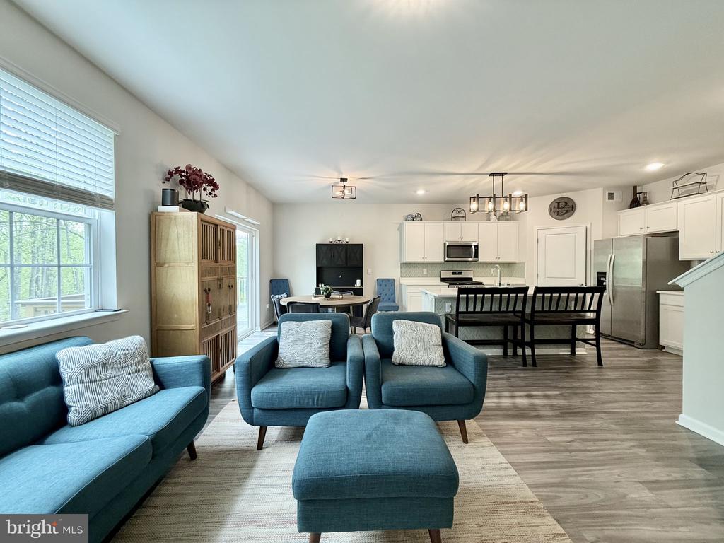 311 ROCK RAYMOND DRIVE