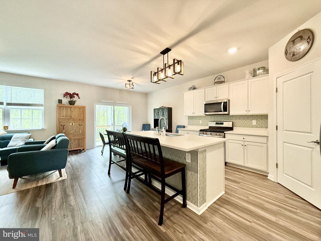 311 ROCK RAYMOND DRIVE