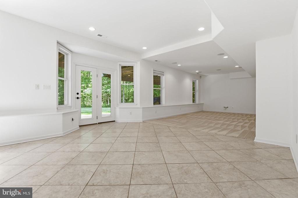 56 MONUMENT DRIVE