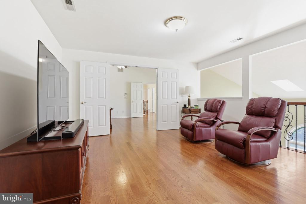 56 MONUMENT DRIVE