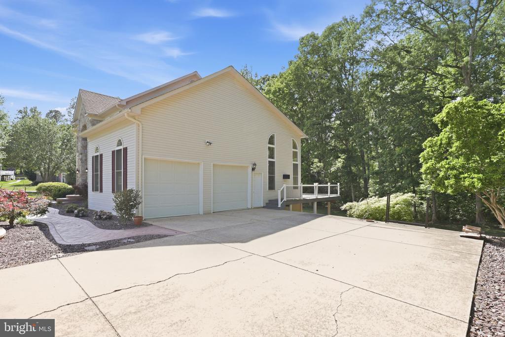 56 MONUMENT DRIVE