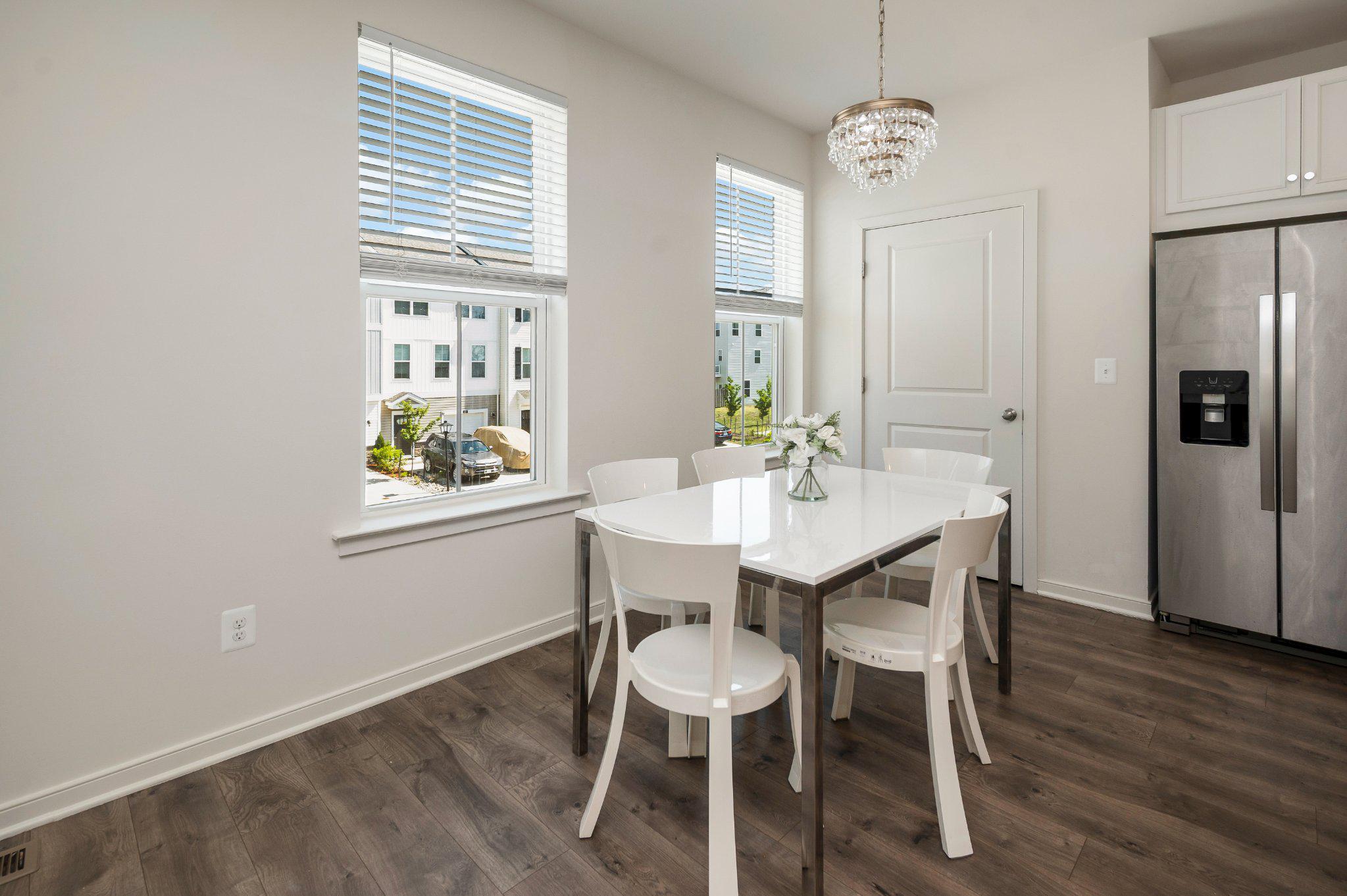 429 SNOWBERRY LANE
