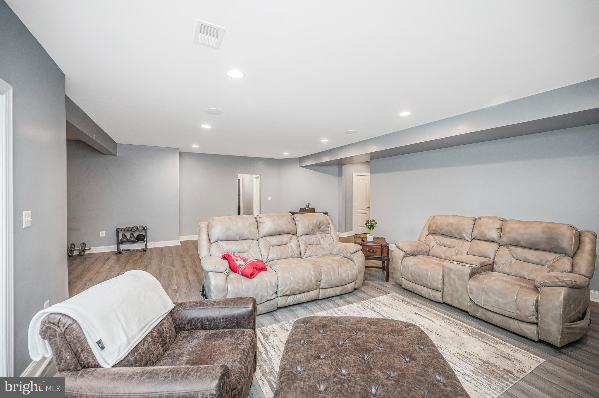9 SUTTER DRIVE
