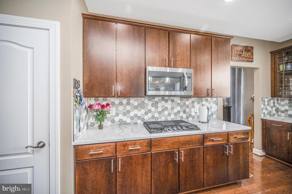 9 SUTTER DRIVE