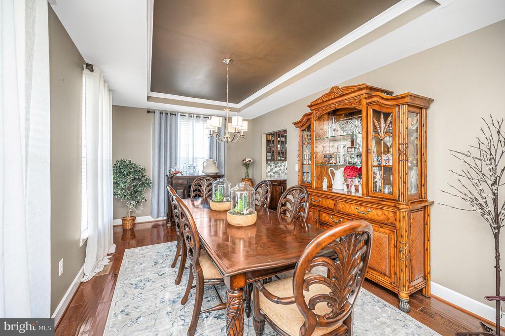 9 SUTTER DRIVE