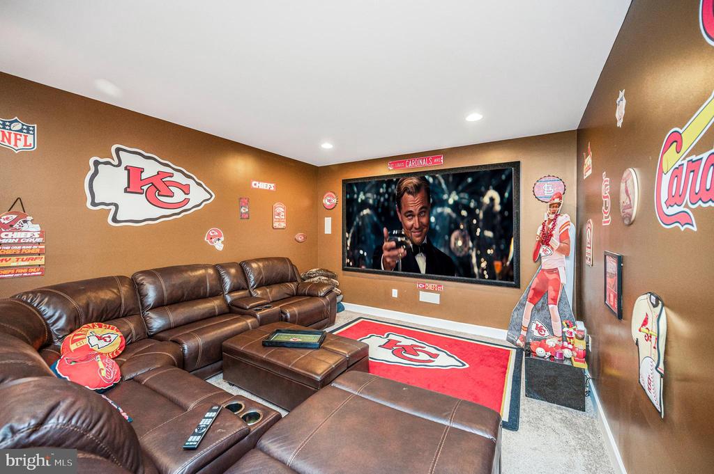 9 SUTTER DRIVE