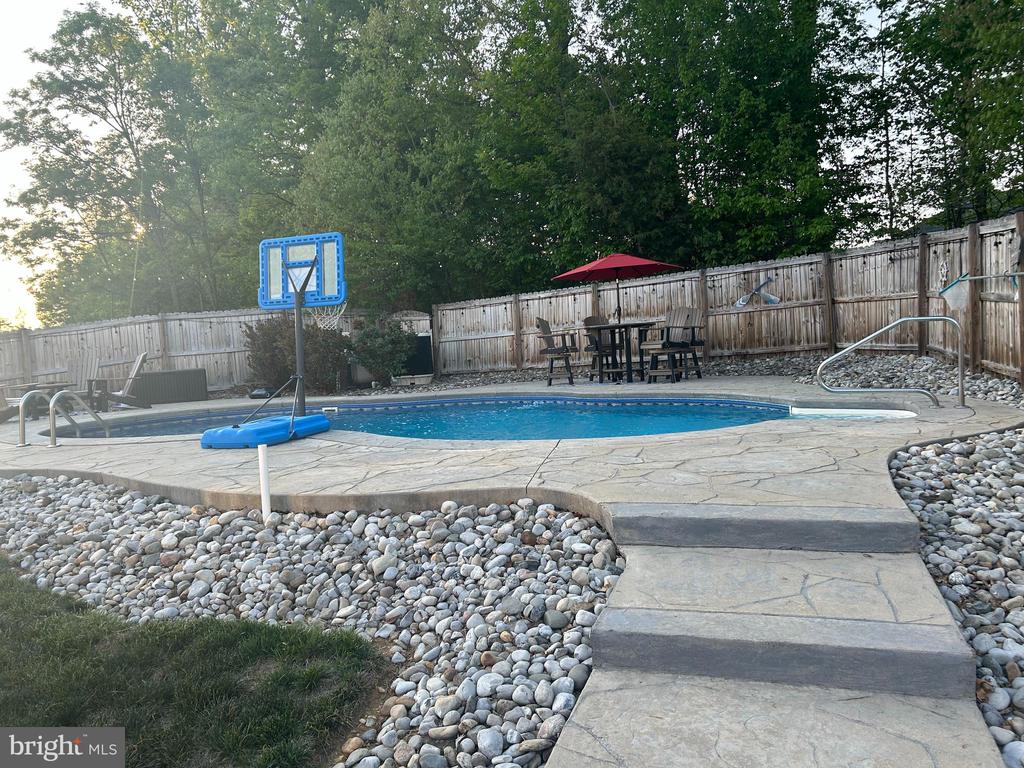 9 SUTTER DRIVE