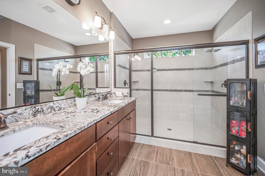 9 SUTTER DRIVE