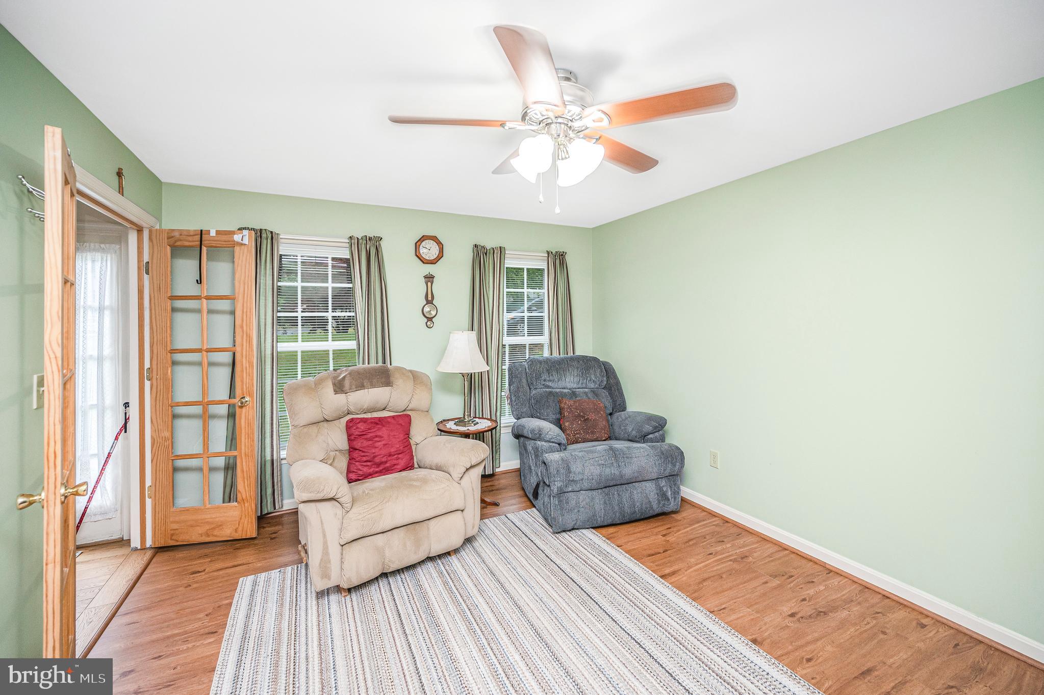5 OLIVER COURT