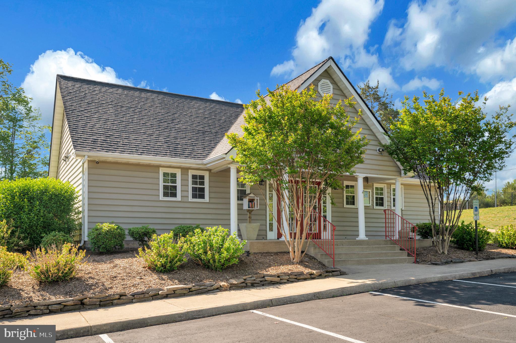 5 OLIVER COURT
