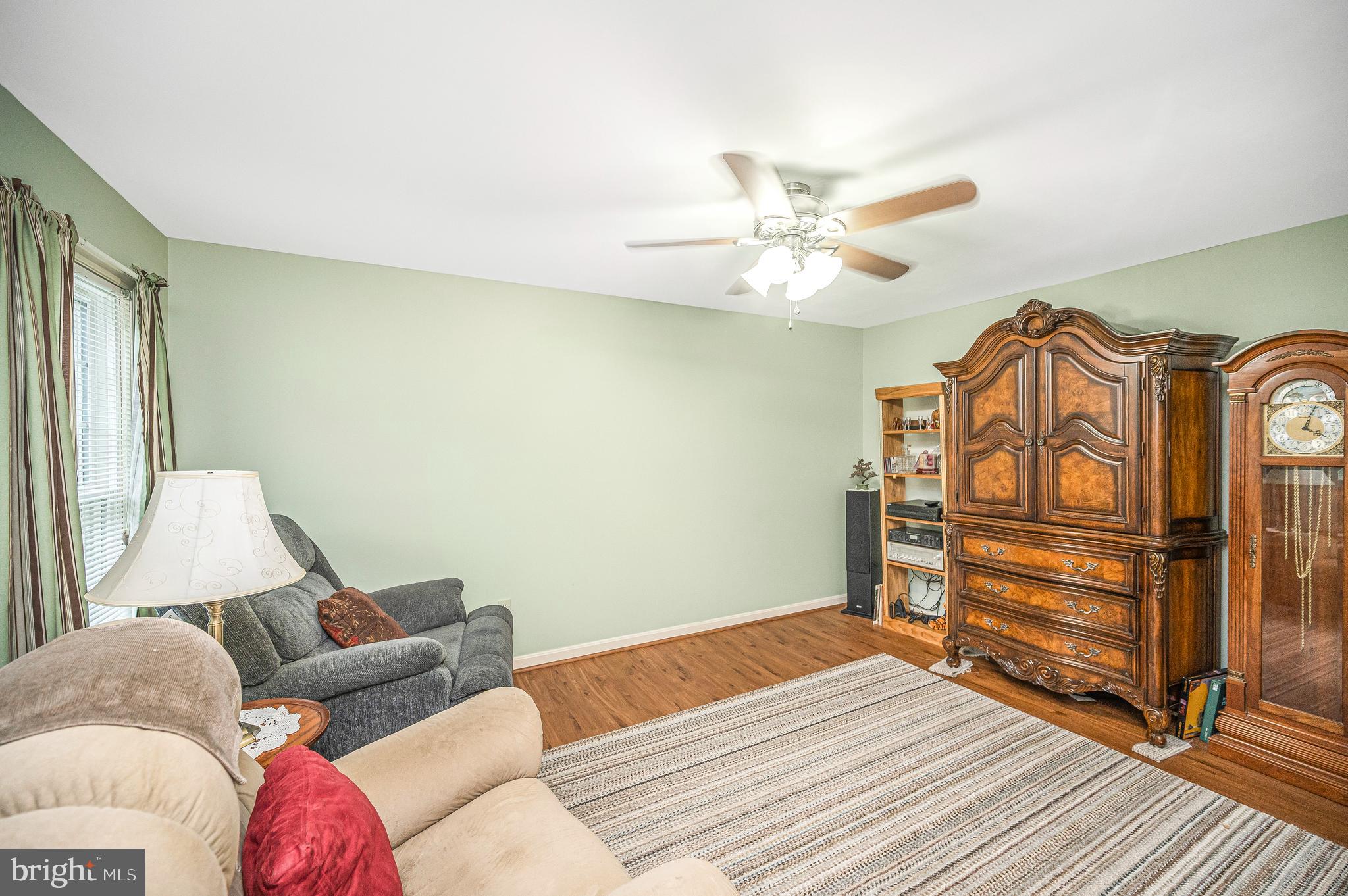 5 OLIVER COURT