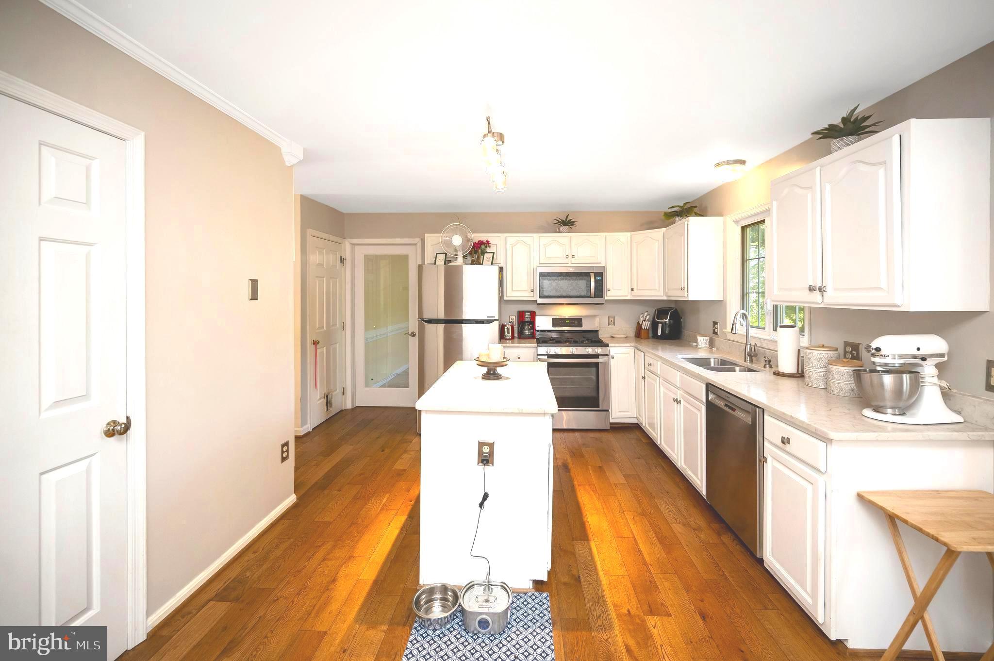 5 OLIVER COURT