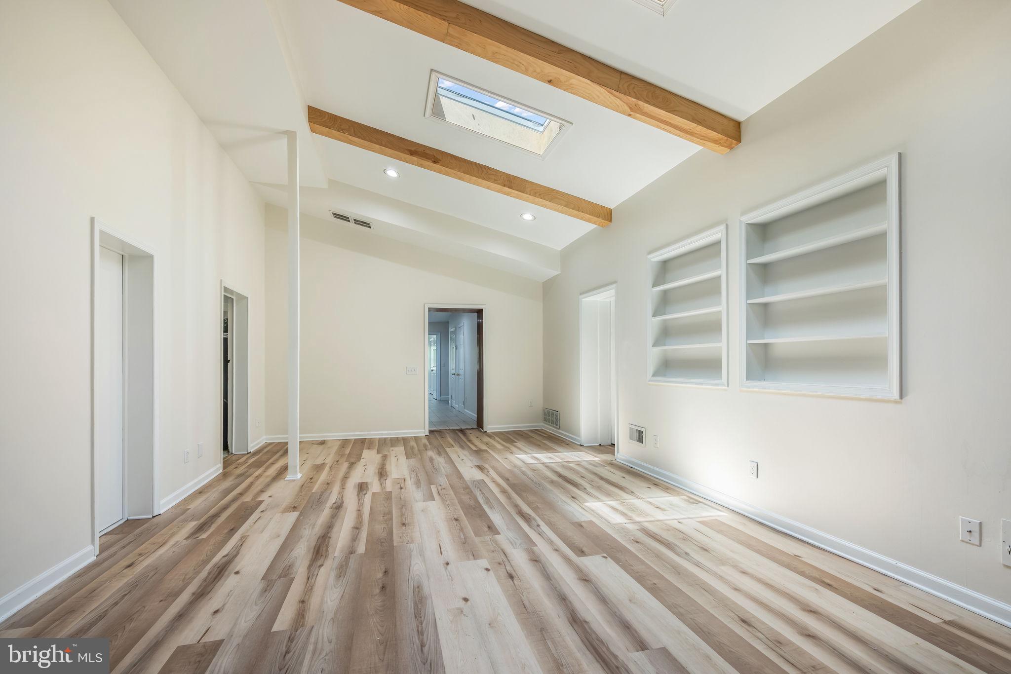208 TELEGRAPH ROAD