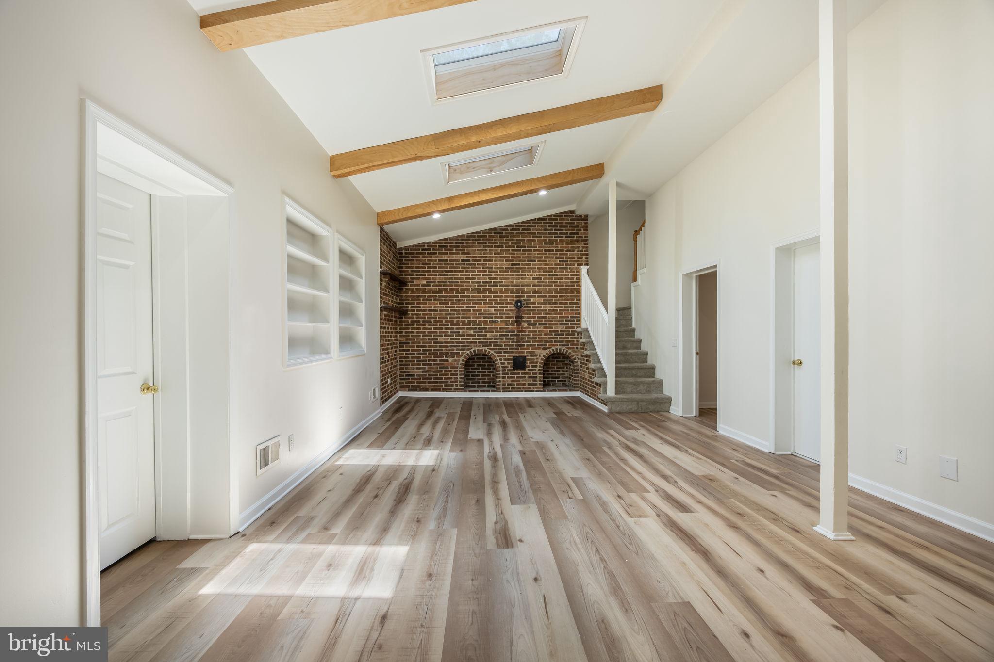 208 TELEGRAPH ROAD