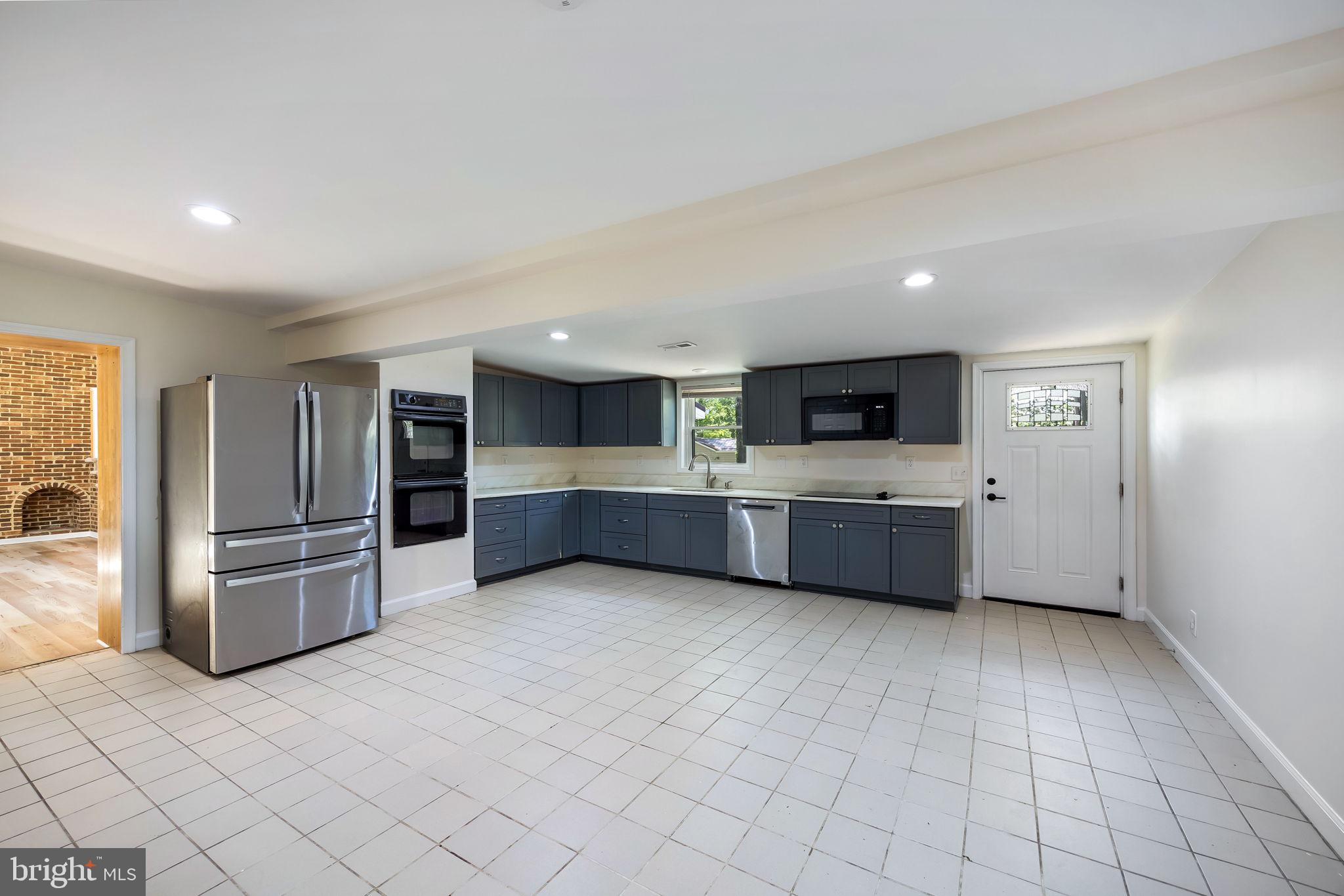 208 TELEGRAPH ROAD