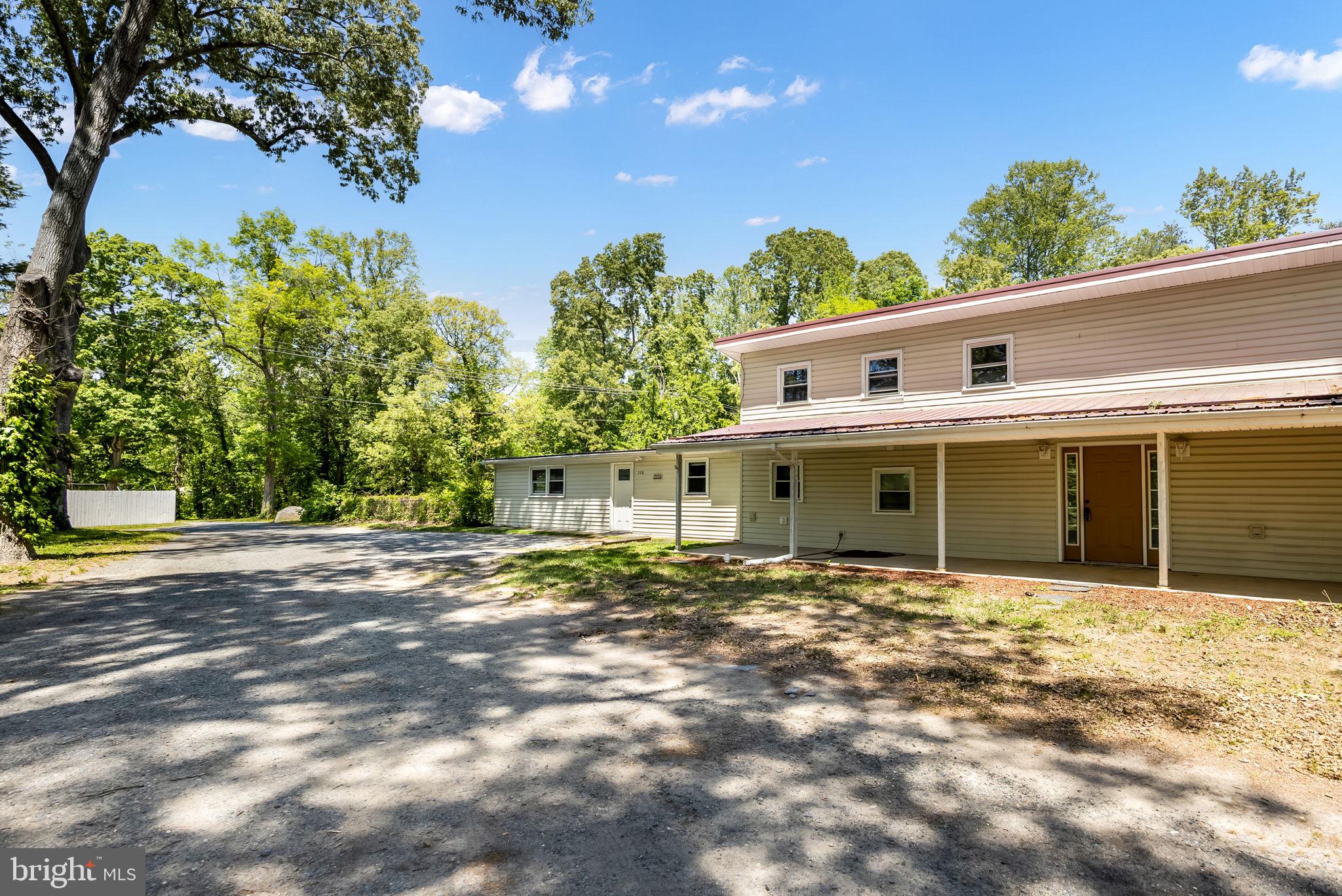 208 TELEGRAPH ROAD
