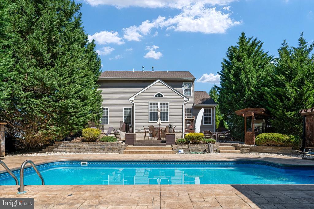 14 SANCTUARY LANE
