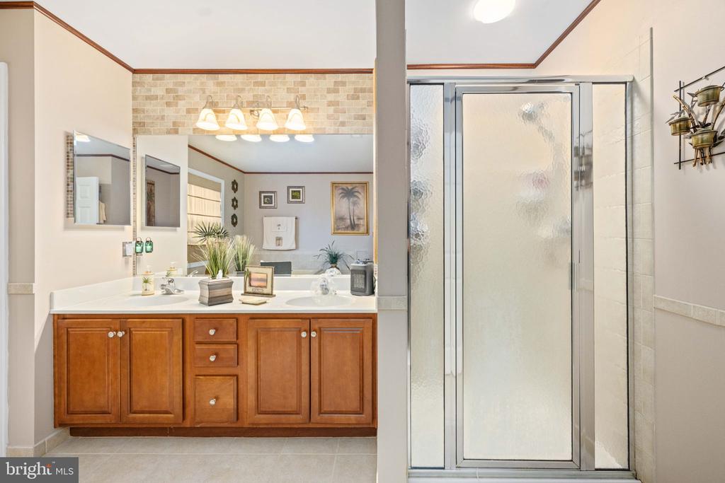 14 SANCTUARY LANE