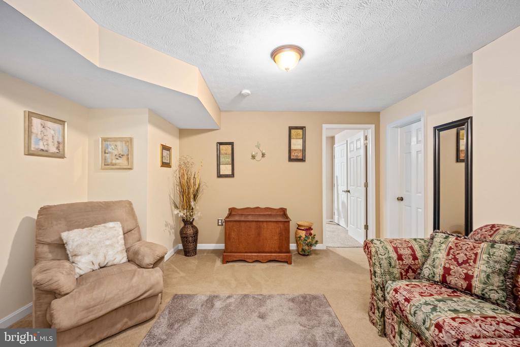 14 SANCTUARY LANE