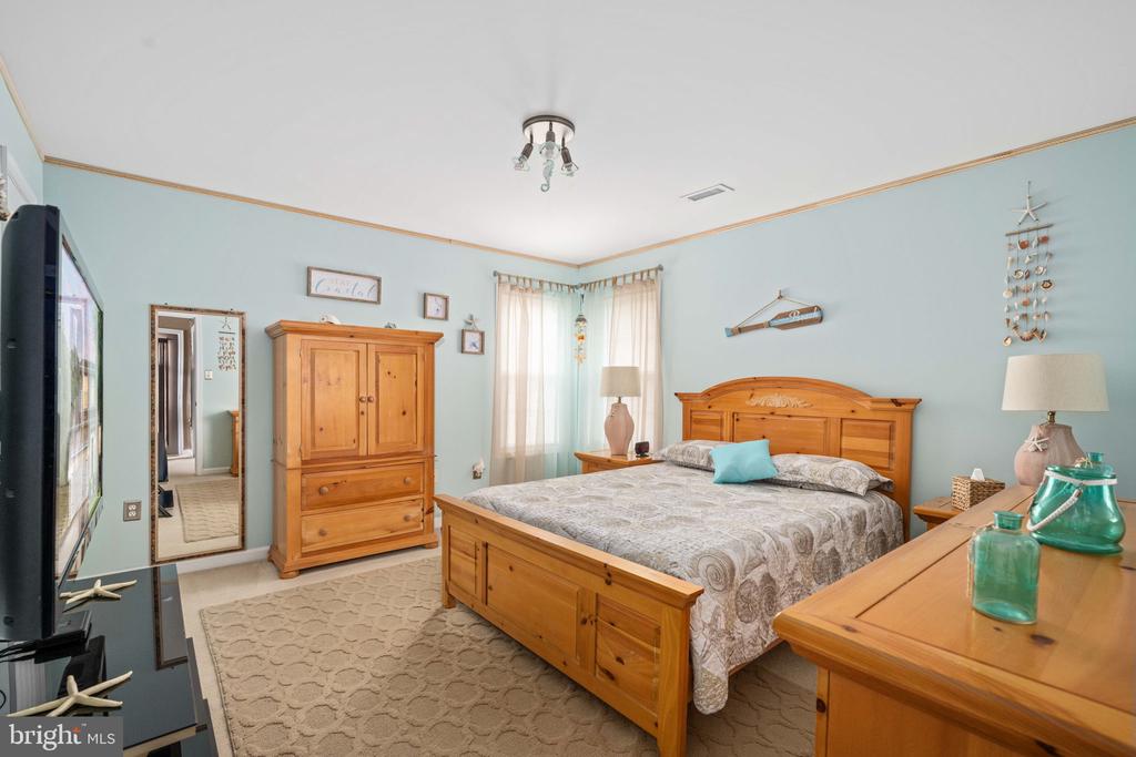 14 SANCTUARY LANE