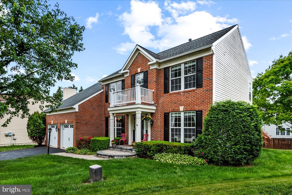 7 DUNKIRK LANE