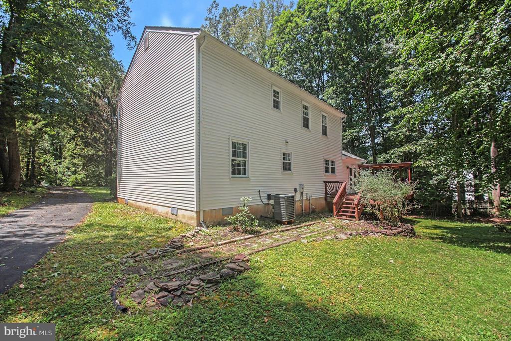 113 STRATFORD PLACE