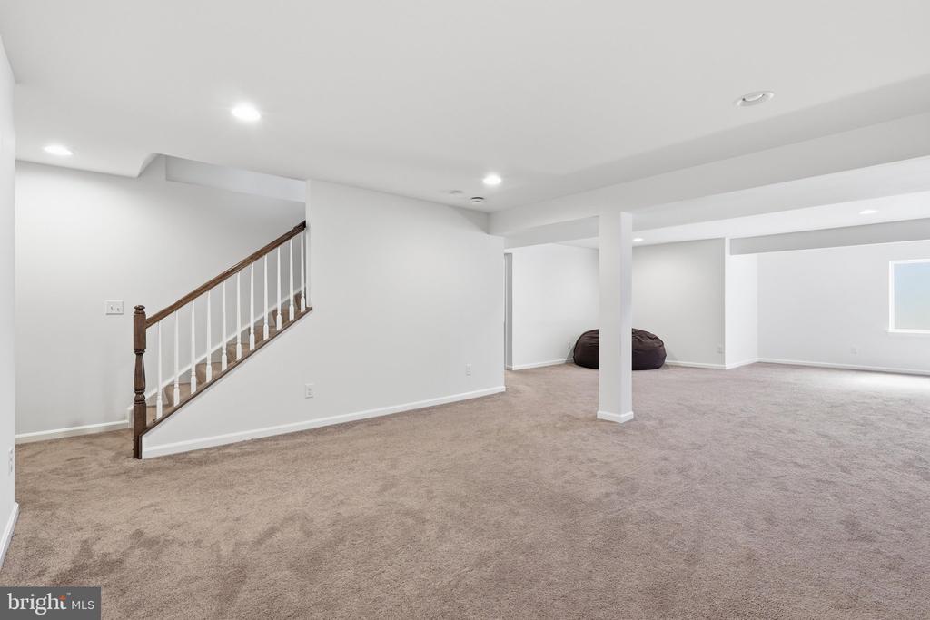104 ARBORETUM LANE