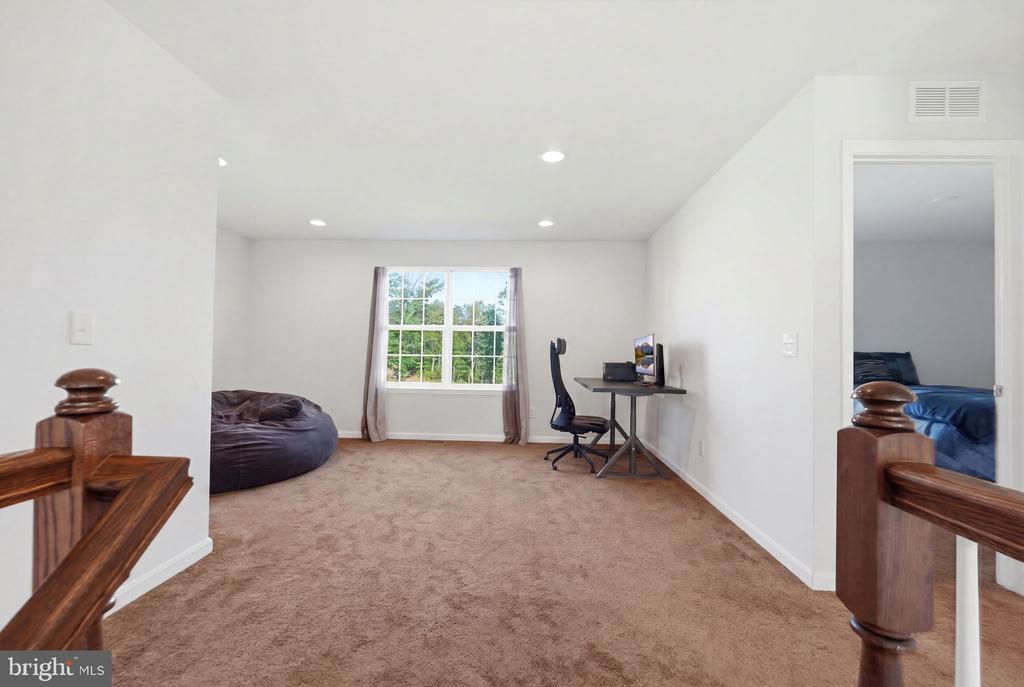 104 ARBORETUM LANE