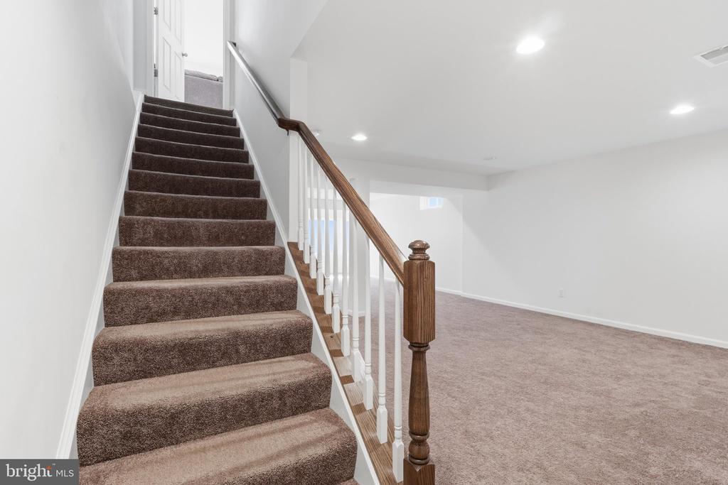 104 ARBORETUM LANE