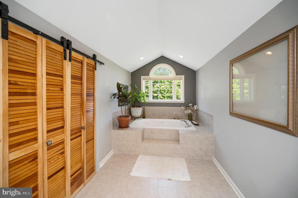 131 ARDEN LANE