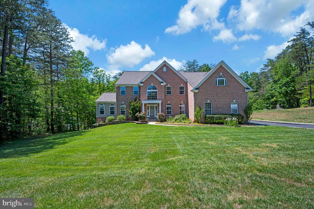 131 ARDEN LANE