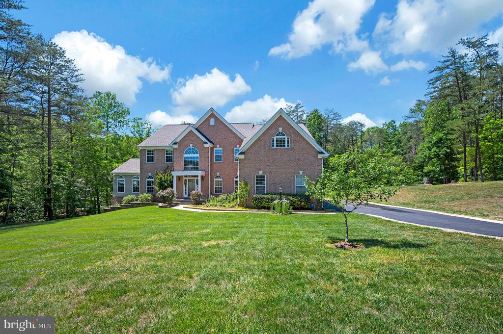 131 ARDEN LANE