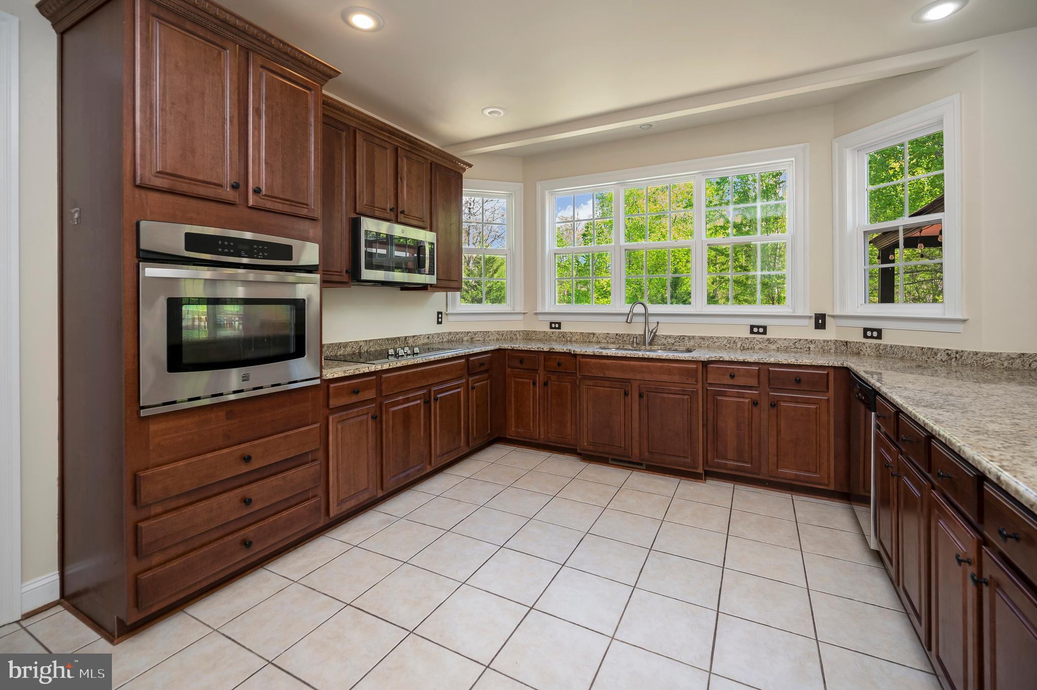 64 MACGREGOR RIDGE ROAD