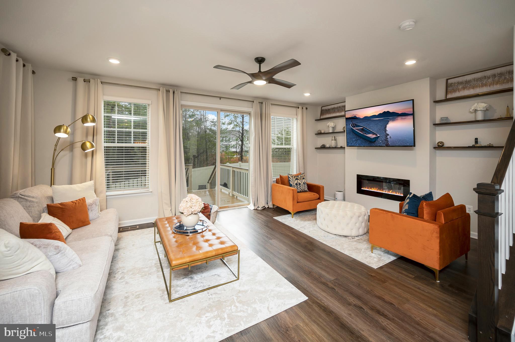 162 SHADED VALLEY COURT