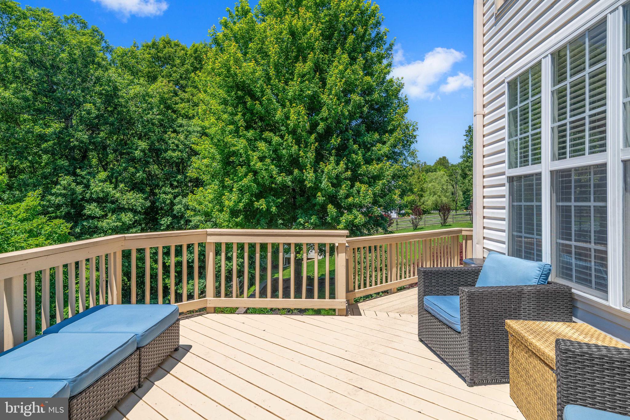 76 HIGH RIDGE DRIVE