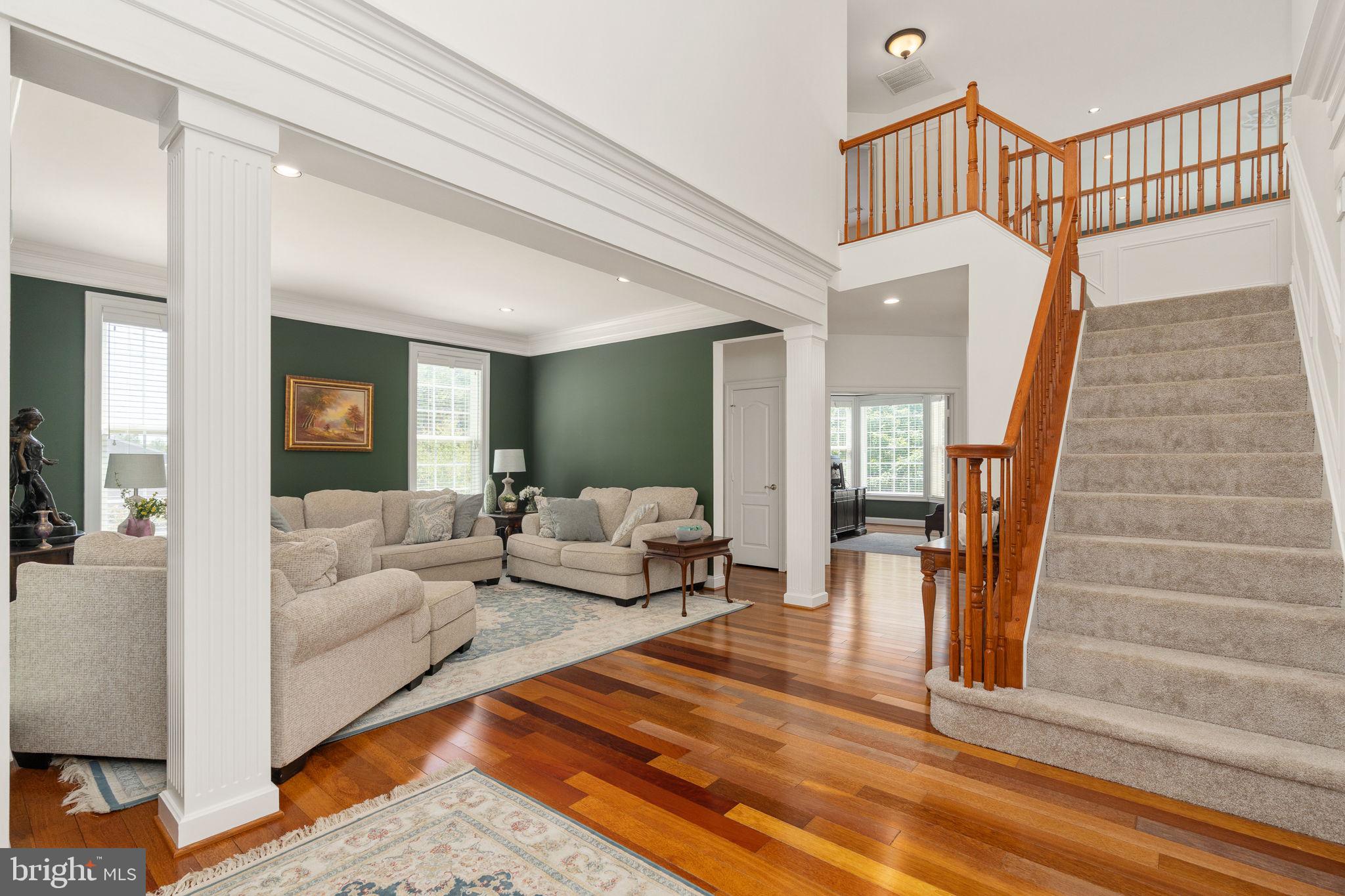 76 HIGH RIDGE DRIVE