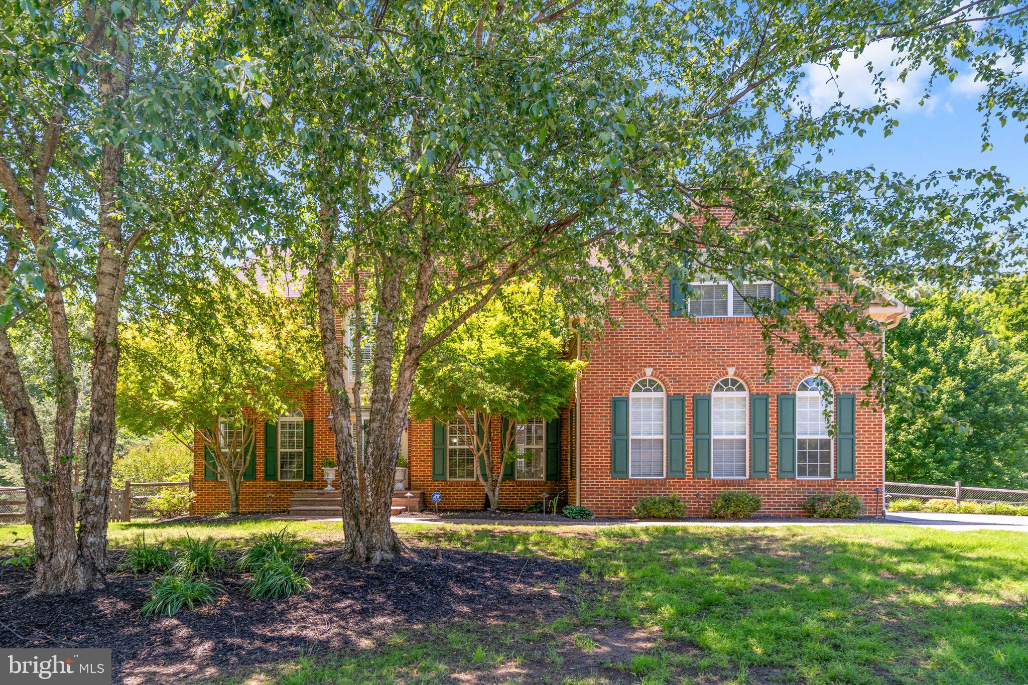 76 HIGH RIDGE DRIVE