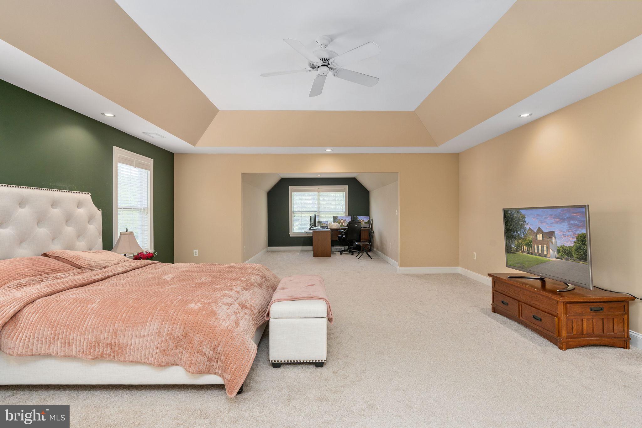 76 HIGH RIDGE DRIVE