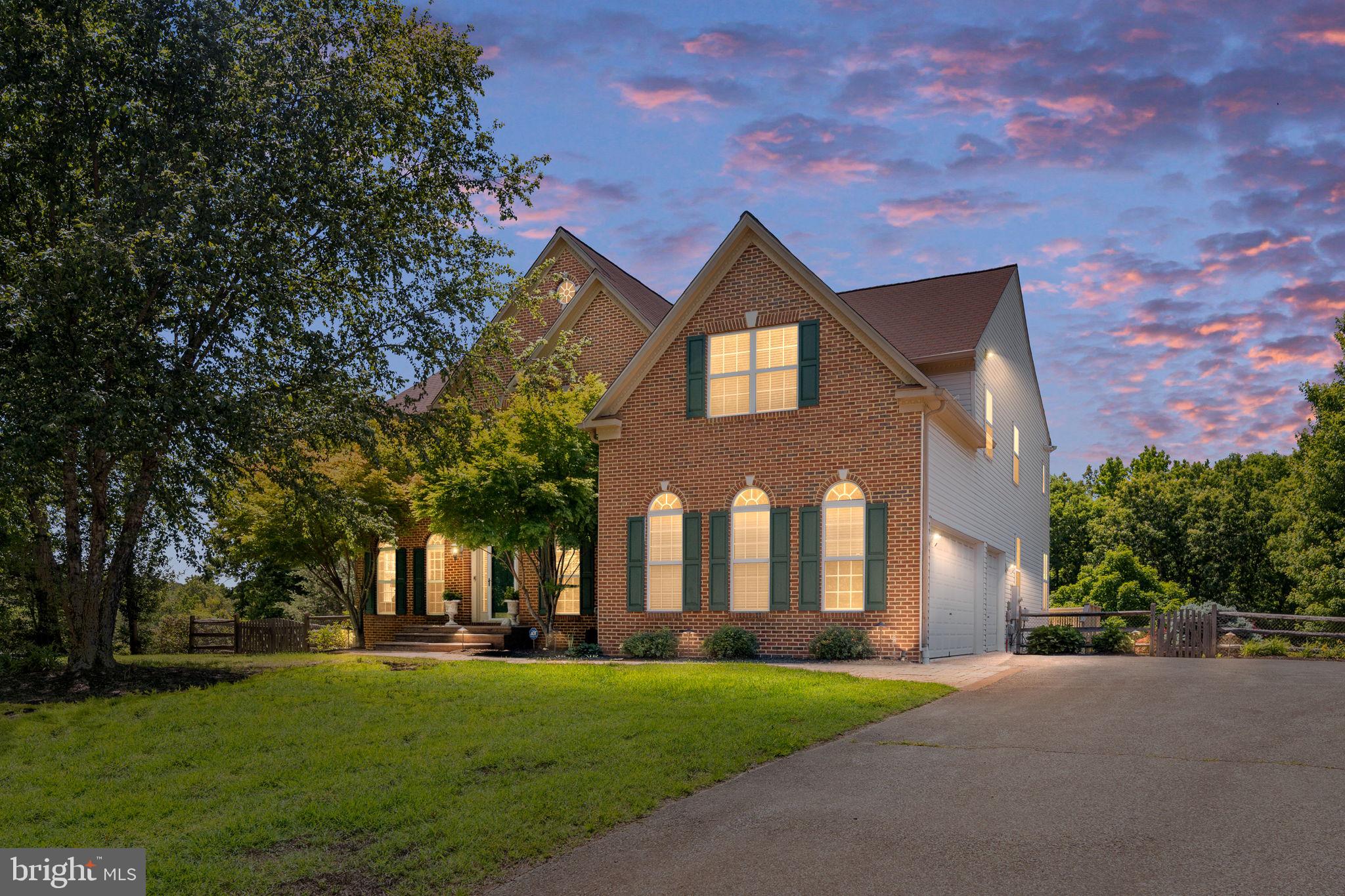 76 HIGH RIDGE DRIVE