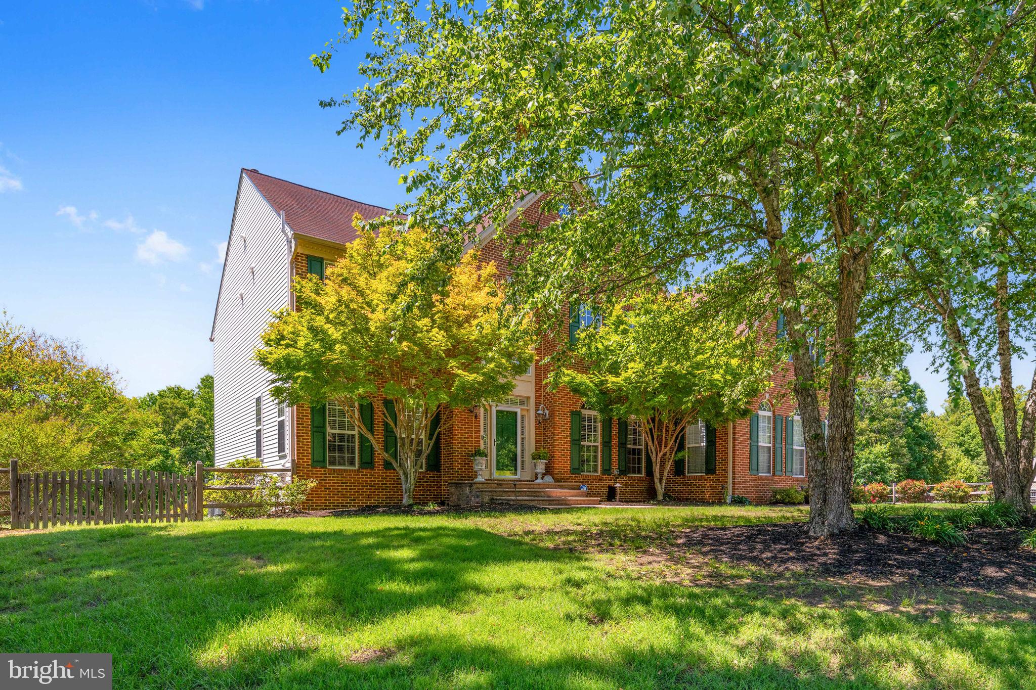 76 HIGH RIDGE DRIVE