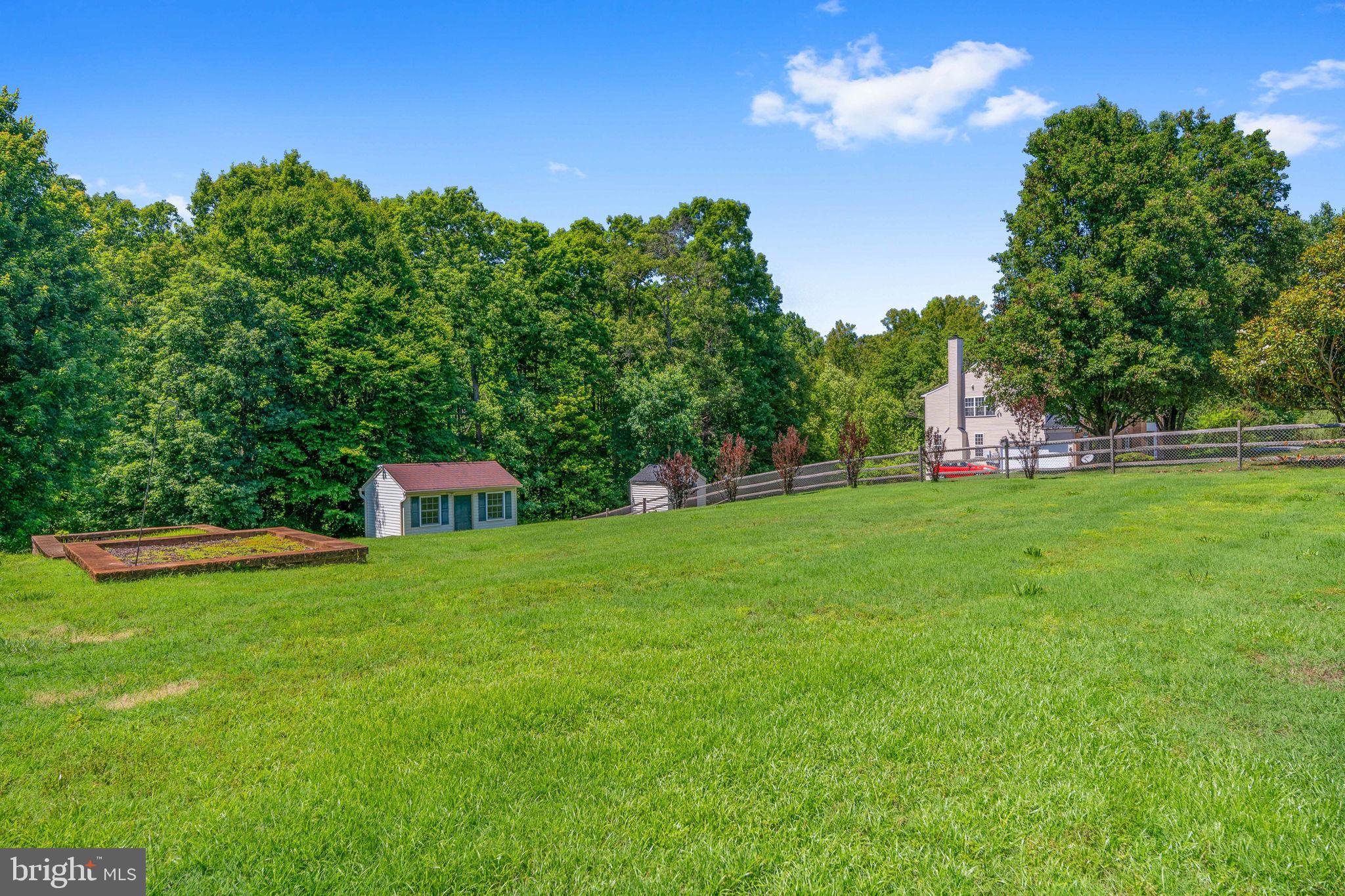 76 HIGH RIDGE DRIVE